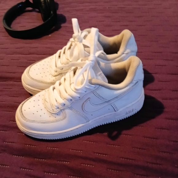 Nike - Picture 4 of 4